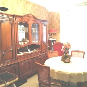 Couette-café Sur Proche Porte De Versailles, Paris