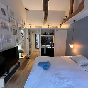 Appart hôtel Saint Jacques, Paris